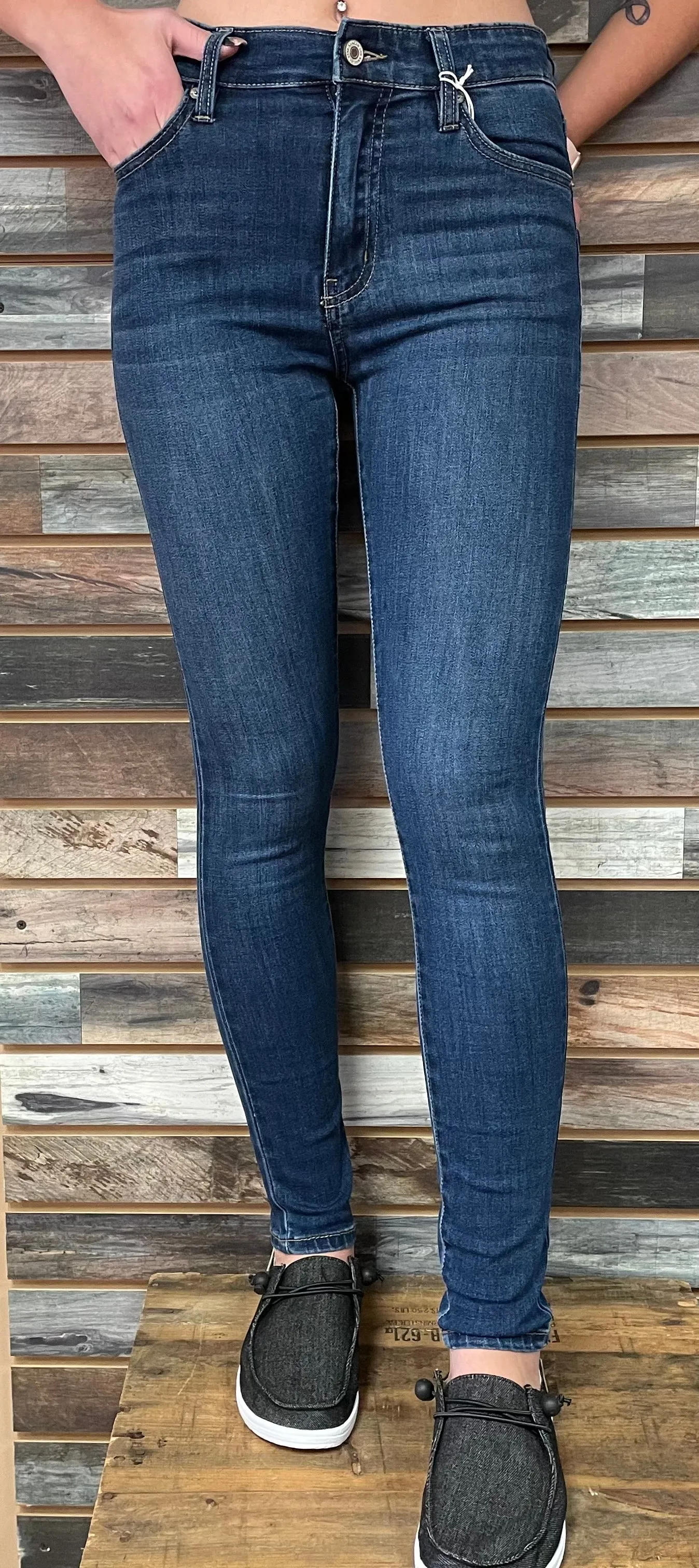 Bennie High Rise Dark Stone Wash Super Skinny