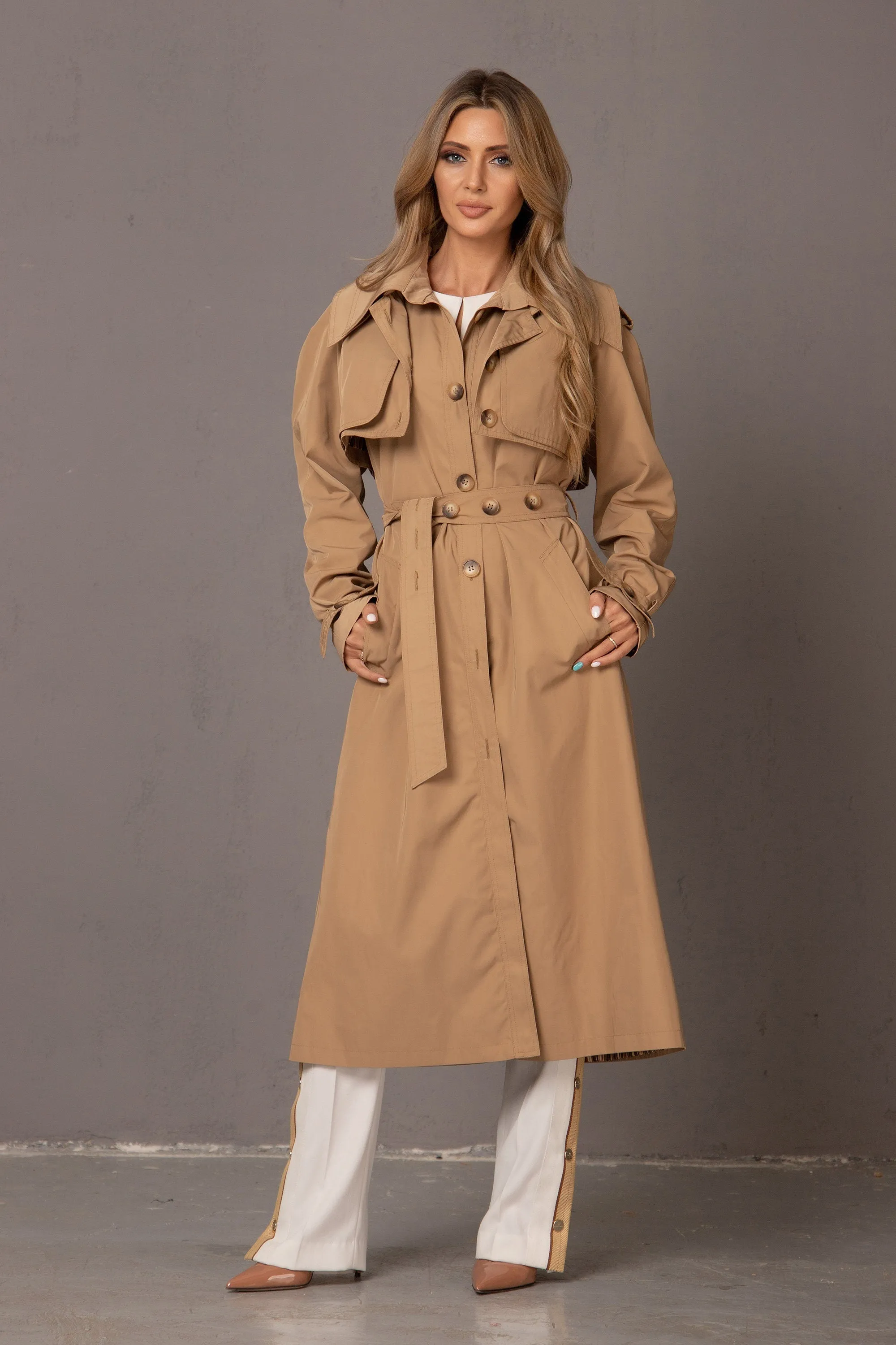 CONTRASTING TRENCH COAT