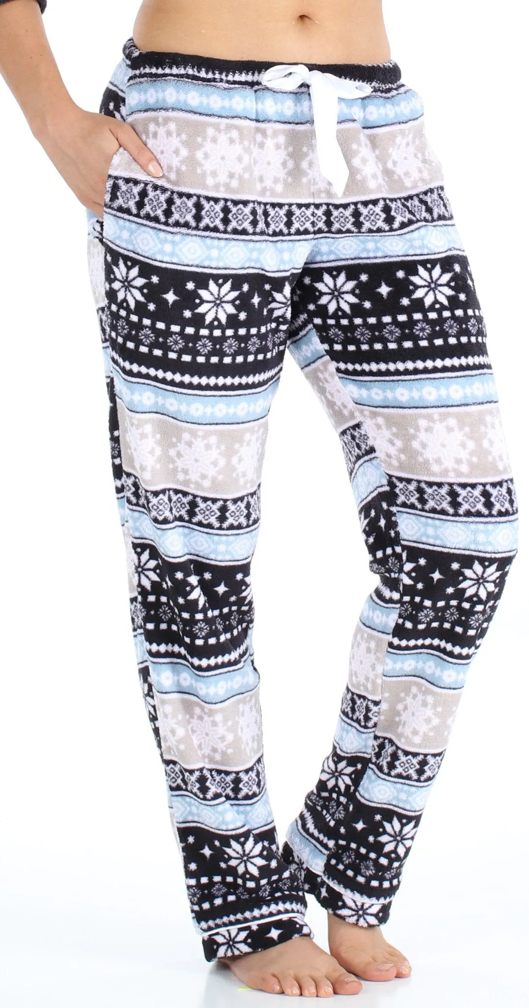 PajamaMania Women’s Plush Fleece Long Sleeve 2-Piece Button-Down Pajamas