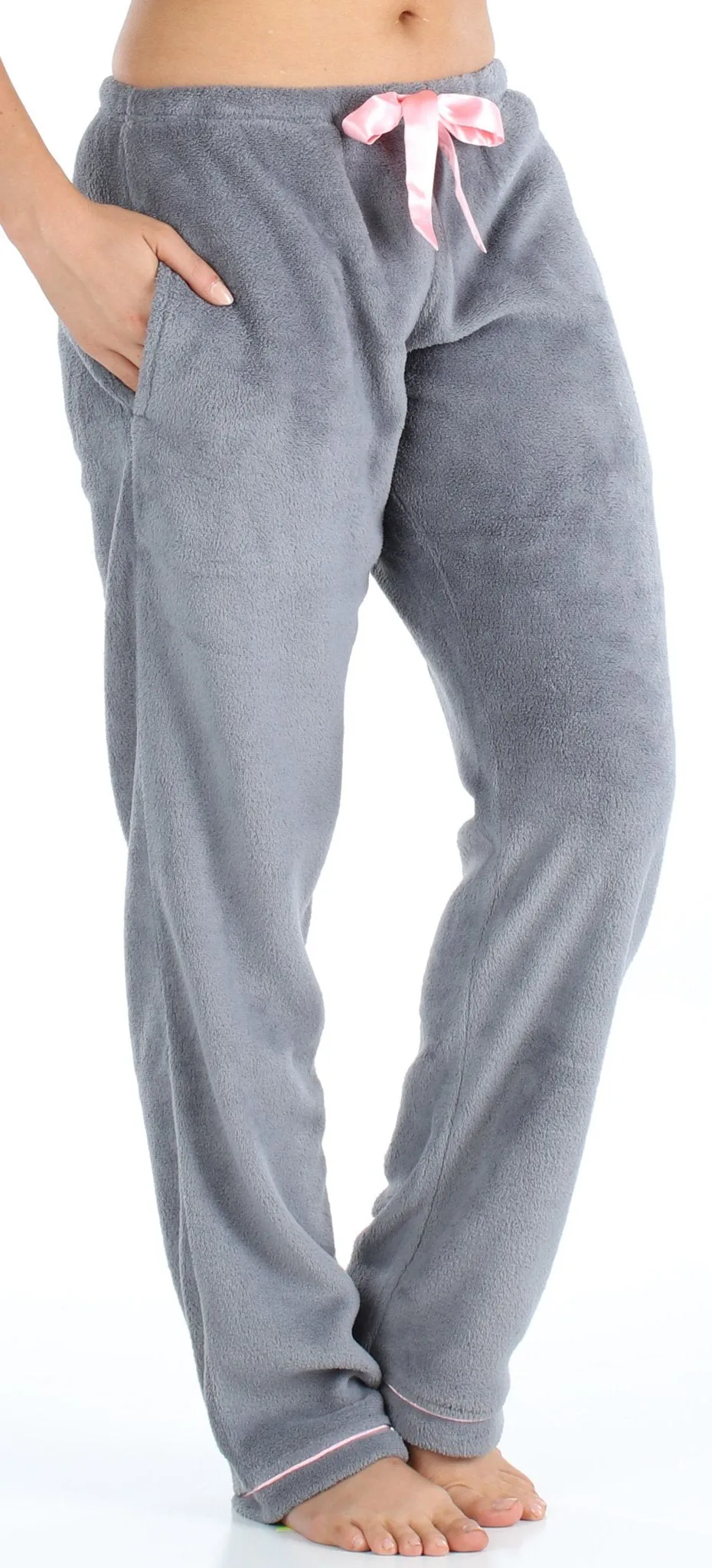 PajamaMania Women’s Plush Fleece Long Sleeve 2-Piece Button-Down Pajamas