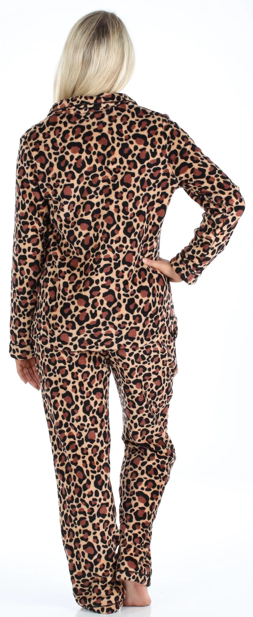 PajamaMania Women’s Plush Fleece Long Sleeve 2-Piece Button-Down Pajamas